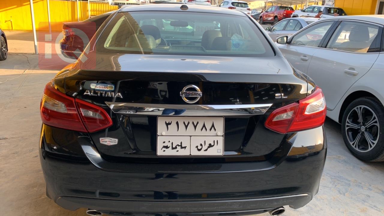 نيسان ألتيما
